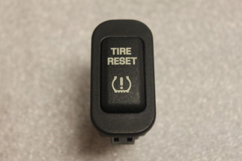 00 - 03 ford windstar tire pressure reset switch