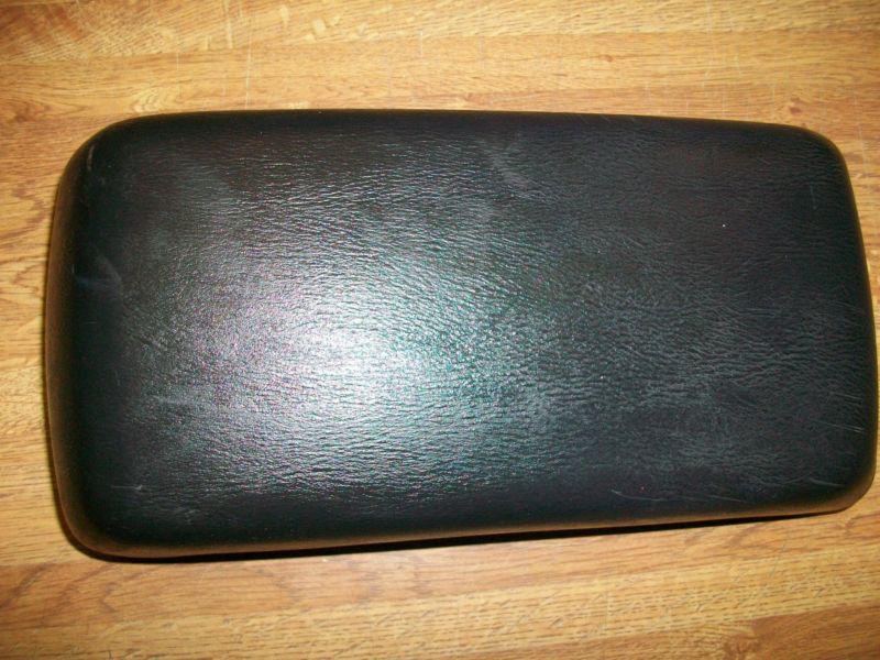 Console armrest - black subaru legacy 2000 2001 2002 2003 2004