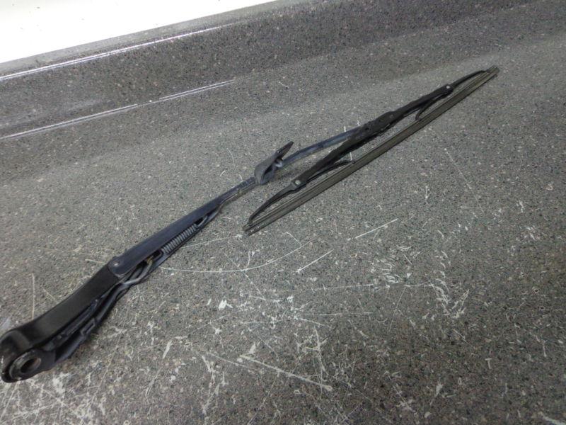 Ford expedition rear window  wiper arm  97-02