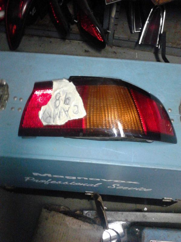 Toyota camry passanger tailight 1998