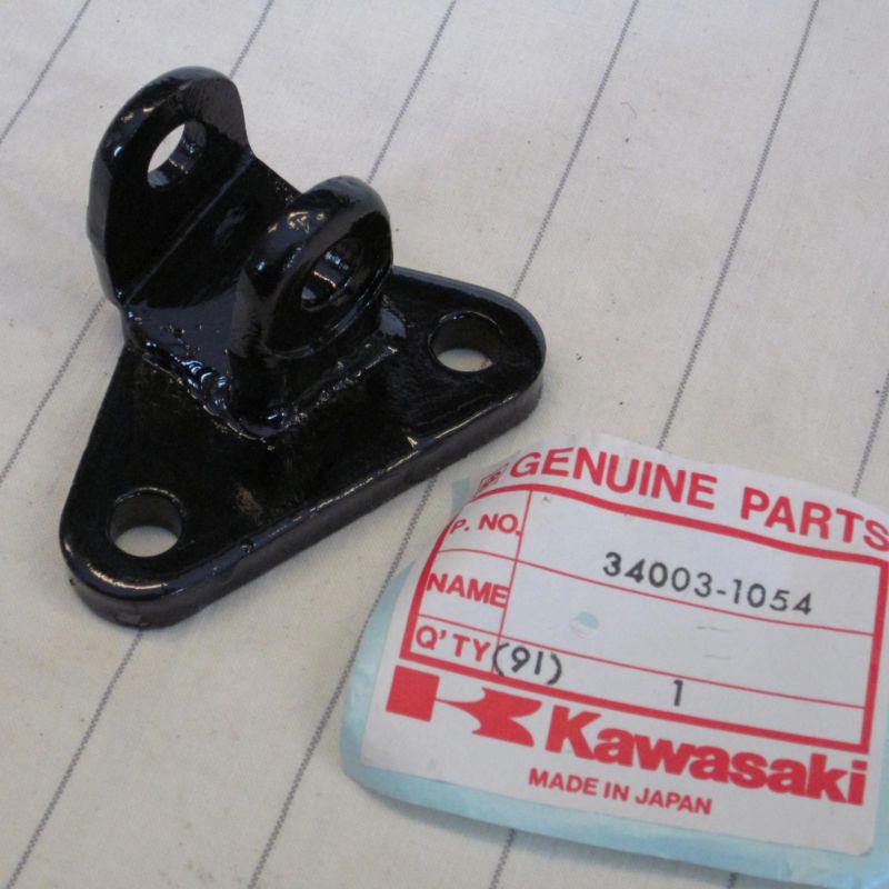 Kawasaki kdx175 a1 a2 a3 kx125 a6 a7 lh footrest bracket holder 34003-1054 nos