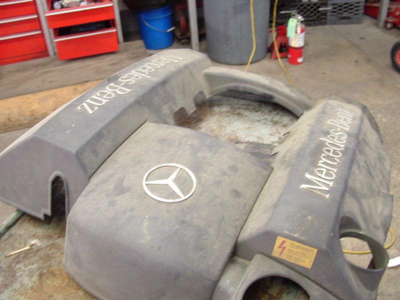 Mercedes benz engine cover