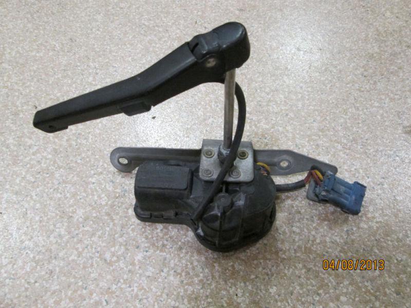 94 95 96 97 98 saab 900 headlight rh right wiper arm & motor 