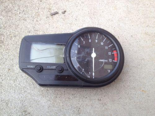 Yamaha r1 gauges