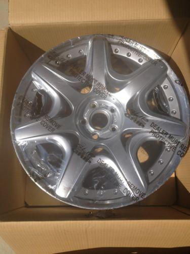 4 sealed genuine oem bentley 'mulliner' wheels in boxes