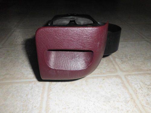 95 96 97 98 99 silverado sierra burgandy red in dash cupholder