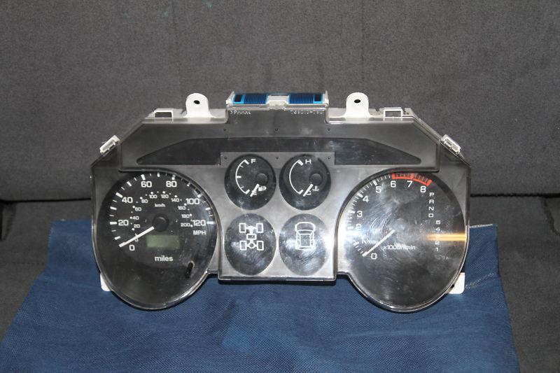 Speedometer instrument cluster 2003 mitsubishi montero xls 3.8l. 99k