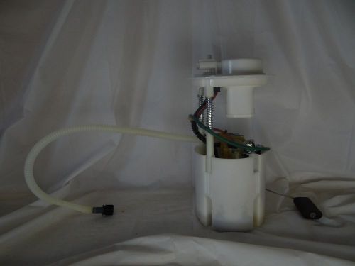 2014 jeep cherokee fuel pump assembly p/n 68147215ab - s2