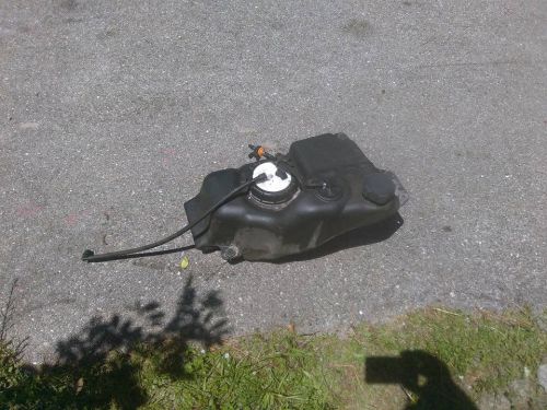 07 suzuki kinquad lta700 fuel tank complete w/fuel pump