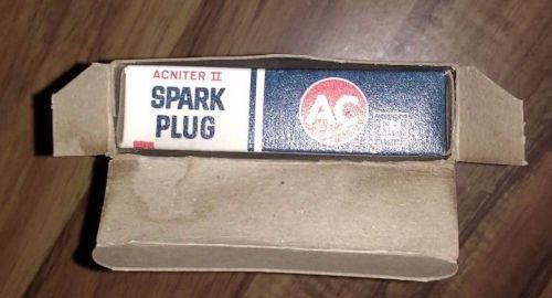 Ac spark plugs r44t acniter ii  green rings 5613355 corvette camero chevelle nos