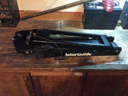 Gator trolling motor mount 24 5/8&#034; x 5 3/4&#034; x 6 1/8&#034; black marine boat