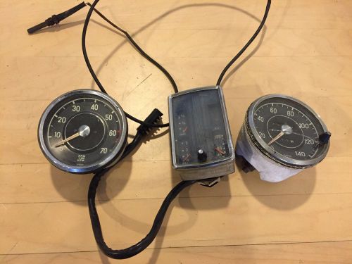 Mercedes w111 280se 220se 220sb set of gauges # 000 542 51 16 # 005 542 26 06