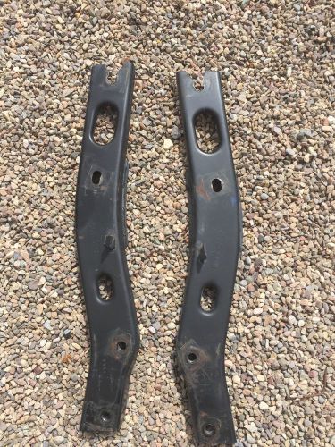 1995 - 2004  toyota tacoma rear bumper brackets set 2 genuine oem factory