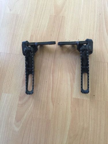 1986 1987 honda trx250r 250r foot pegs  #092334-11488