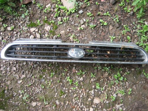 95  subaru legacy grille