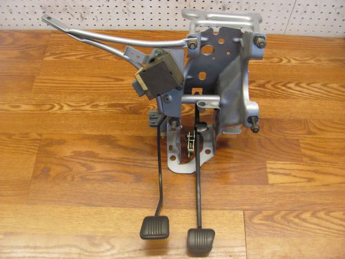 1987-1993 oem mustang clutch brake pedal assembly 5.0 manual t-5 5 speed 93 k689