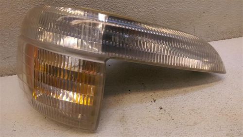 1995 to 2001 explorer passenger right turn signal lamp assy