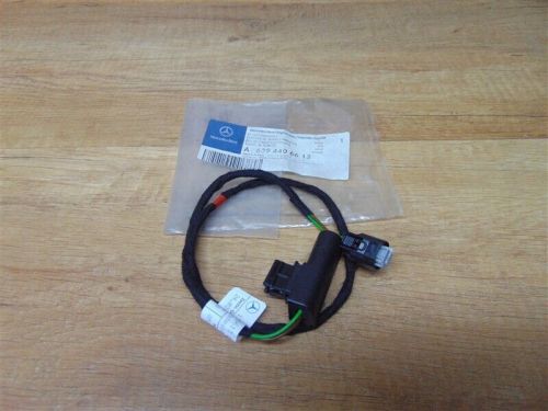 Brand new horn adapter wiring harness line genuine mercedes 636/639 a6394406613