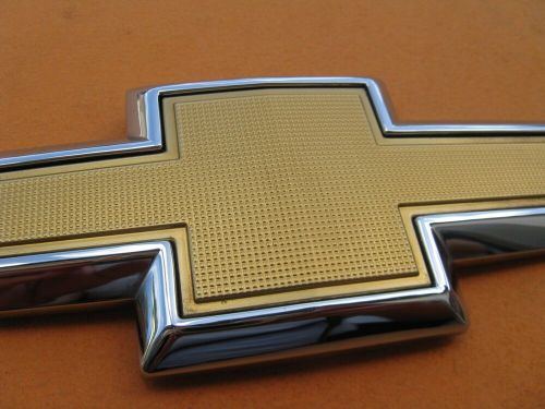 16 17 18 19 20 21 22 23 24 chevrolet camaro rear emblem logo badge sign a41897