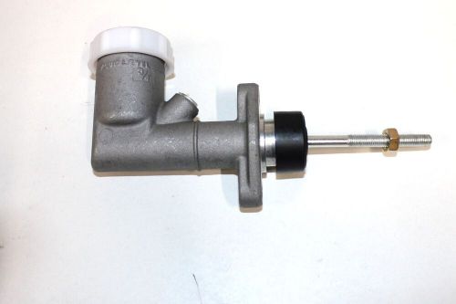 Brake or clutch master cylinder 3/4&#034; bore with integral reservoir (girling type)