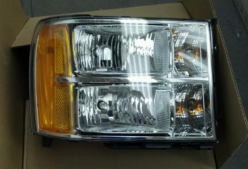 07-08-09-10-11-12-13 gmc sierra right front headlight new oem