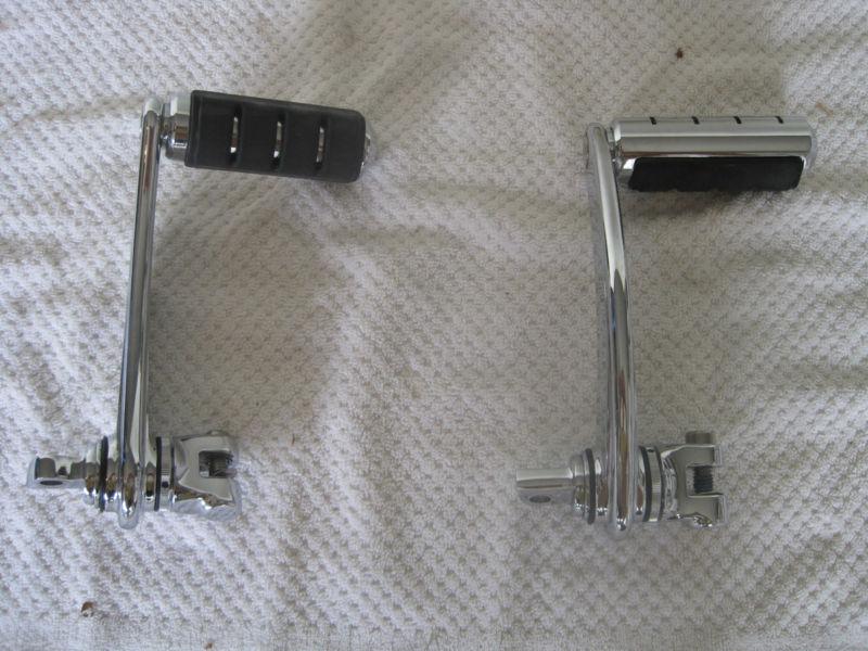 Kuryakyn adjustable passenger pegs for harley davidson dynas