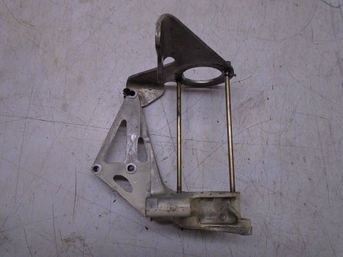 Cb3 evinrude johnson outboard 33-40 hp starboard starter bracket 305084 mdw35a