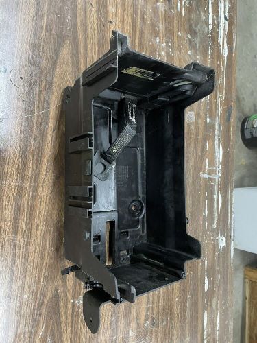 2010-2016 buick lacrosse battery tray battery holder genuine oem part 23128537