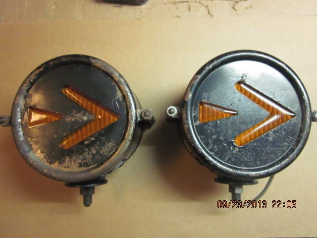 Vintage truck glass arrow turn signal lamps 