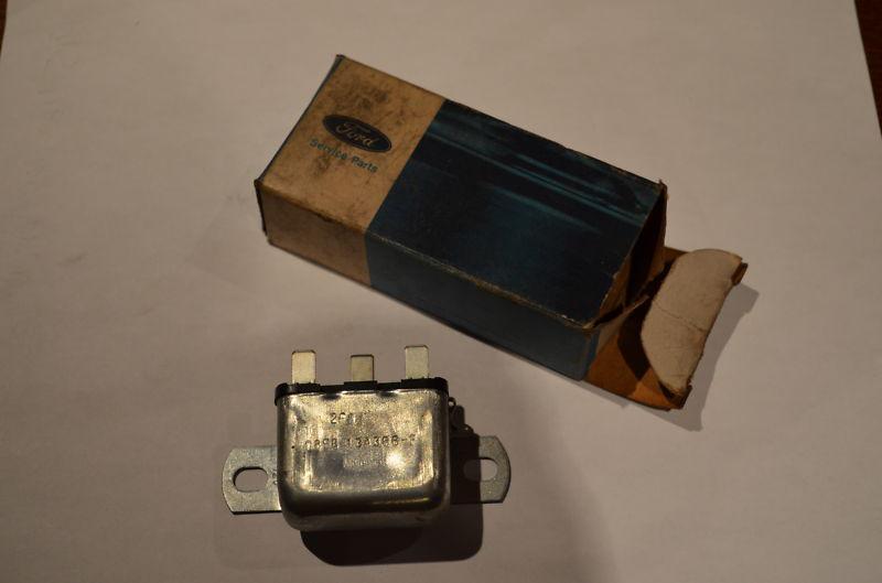 Nos 1968 ford shelby cougar turn signal relay c8wb-13a366-f  c8sb-13a366-f