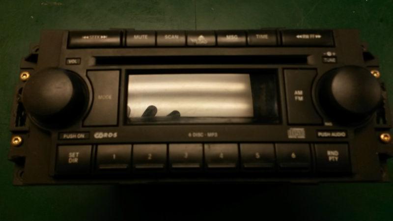 2004 durango 6 disc cd player