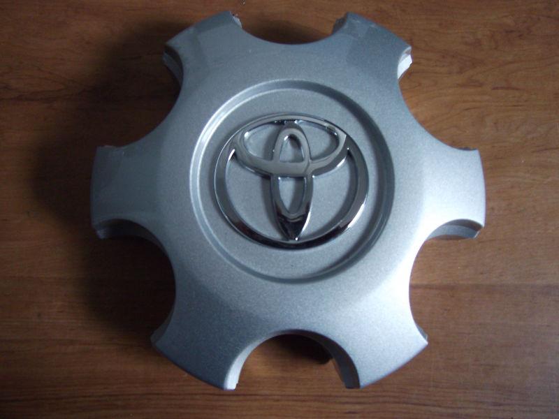 Toyota 4 runner tacoma center hub cap caps hubcap 2005-2010