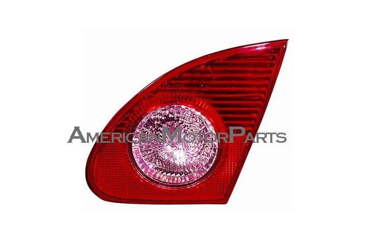 Passenger replacement backup inner tail light 03-07 toyota corolla 8167002030