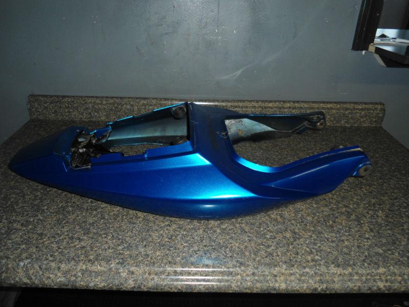 03 04 05 06 suzuki sv 650 sv650 rear tail fairing oem plastic tail section nice