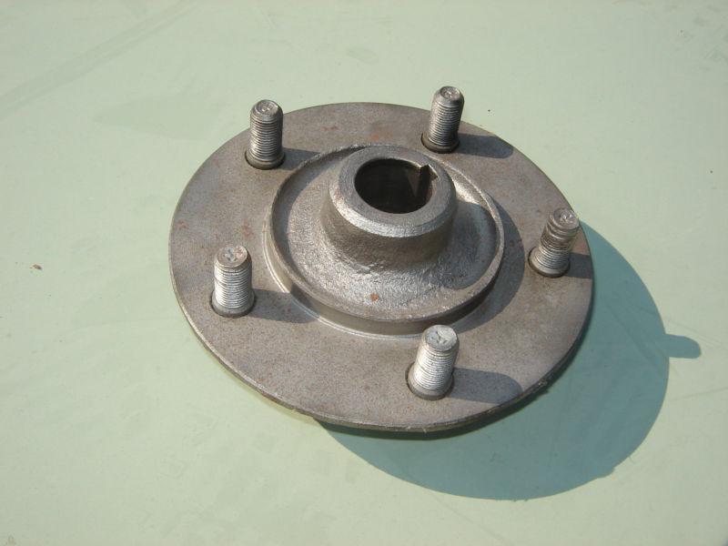 Mopar 1964 chrysler imperial rear wheel hub