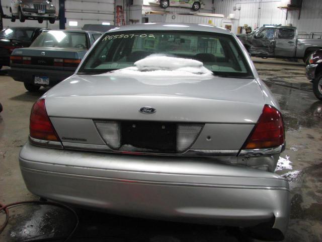 2002 ford crown victoria outer tail light lamp lower left