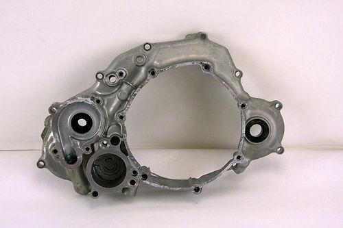 Inner clutch case 2005 yamaha yz250f yz 250f waterpump housing wr250f 03 04 05