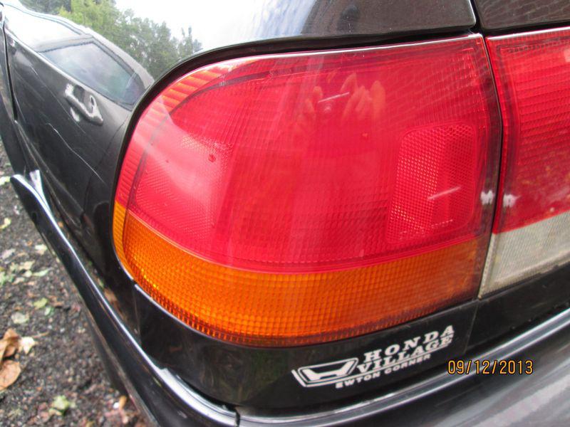 96 97 98 honda civic 4dr sedan left outer tail light