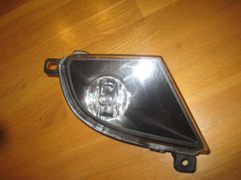 Genuine oem 08-10 bmw e60 e61 528i 535i 550i right fog light 7177712 excellent