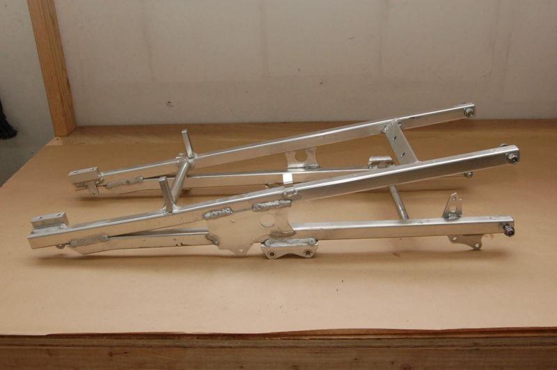 Subframe sub frame - 2000 00 honda cbr600f4 cbr600 cbr 600 f4