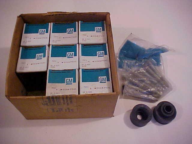 Nos -set of 8 - corvette rubber body mounts - gm#334756- w/ 8 gm bolts