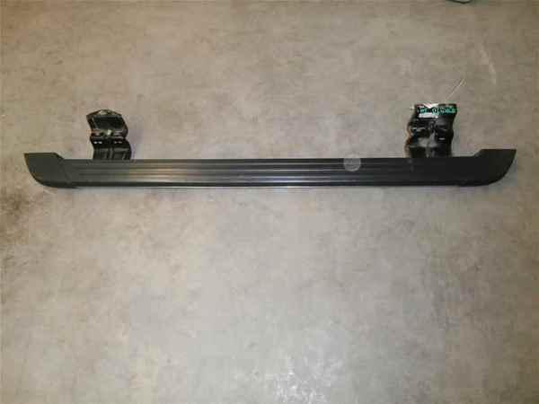 06-10 ford explorer drivers side running board oem