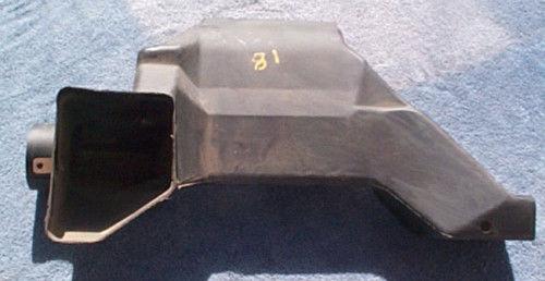 Corvette 1978 / 1982 air distribution duct upper #14004950