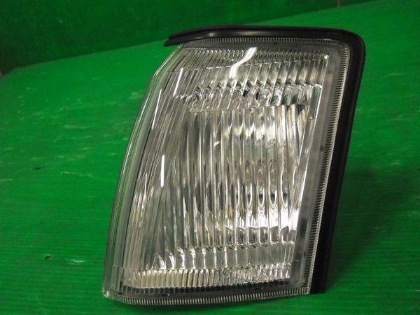 Toyota crown 1996 left clearance lamp [0811100]