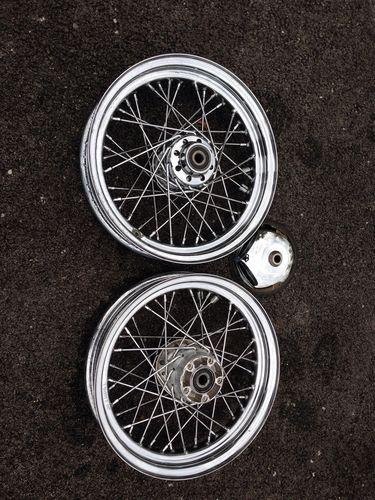 Harley davidson softail deluxe oem stovk spoke wheels