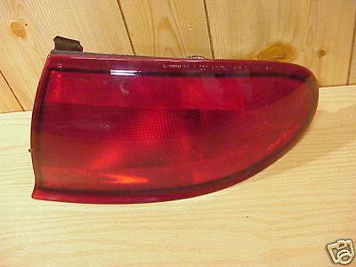 Buick regal 97 98 99 00 01 02 03 1997-2003 tail light passenger right rh