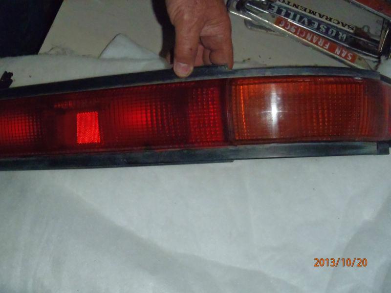 1977 1978 1979 datsun 200sx tail light rh oem