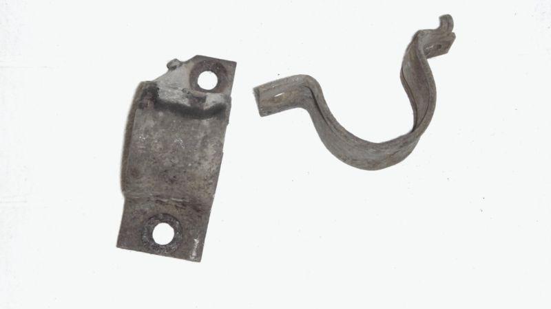 82-92 chevy camaro front sway bar mounting clamps 