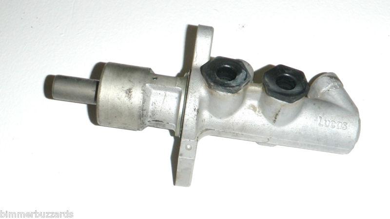 Bmw e34 z3 oem lucas brake master cylinder 525i 525 540 530 34311162915