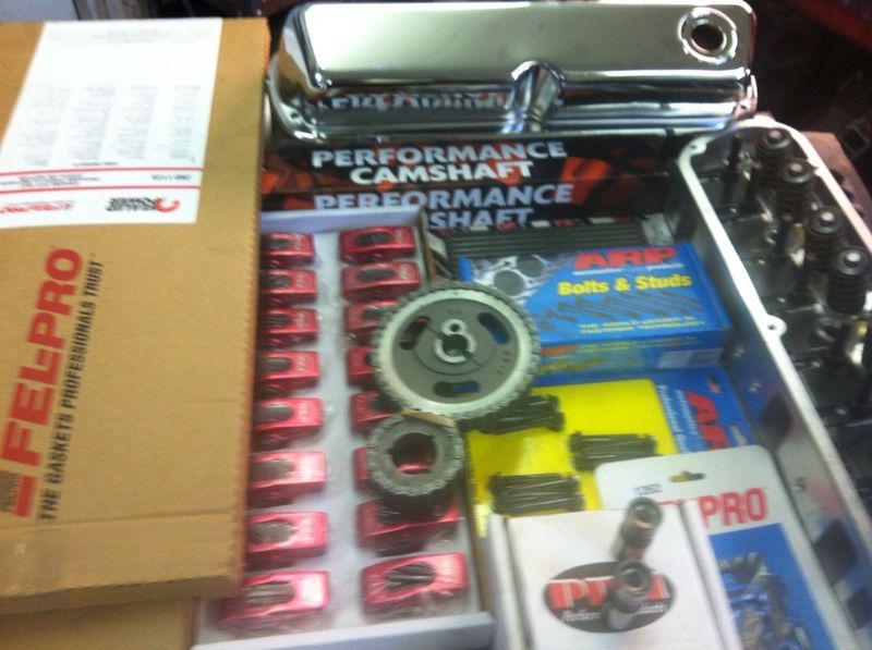 351 w ford world products  top end kit